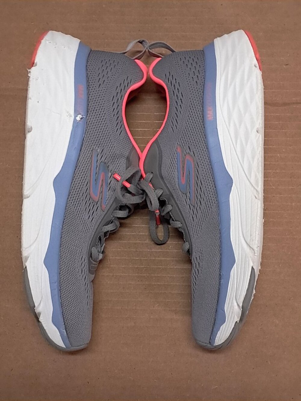 Skechers Max Cushioning Go Run Shoes Women 9.5 Gray Pink Athletic 128551 GYCL - Picture 3 of 14